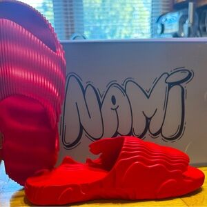 Nami (The Auracles) Slide King of Hearts